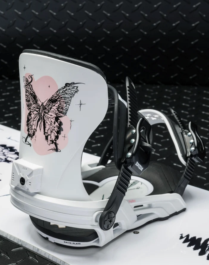 Bent Metal Stylist White 26-27 PRE ORDER
