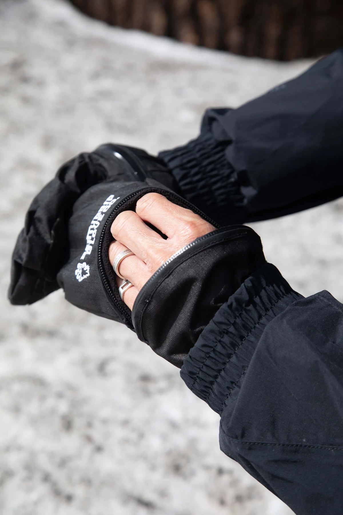 Death Grip Ghoul Mitt Black 26-27