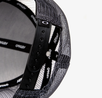 Oakley Oakley Classic Trucker Hat BlackOut