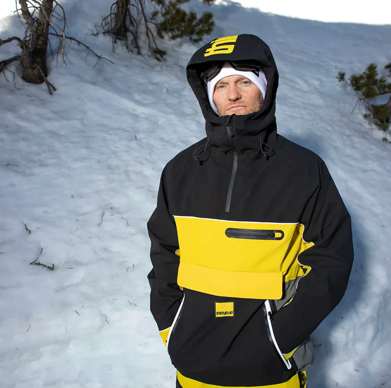 ThirtyTwo Anorak Light x Walker Black Yellow