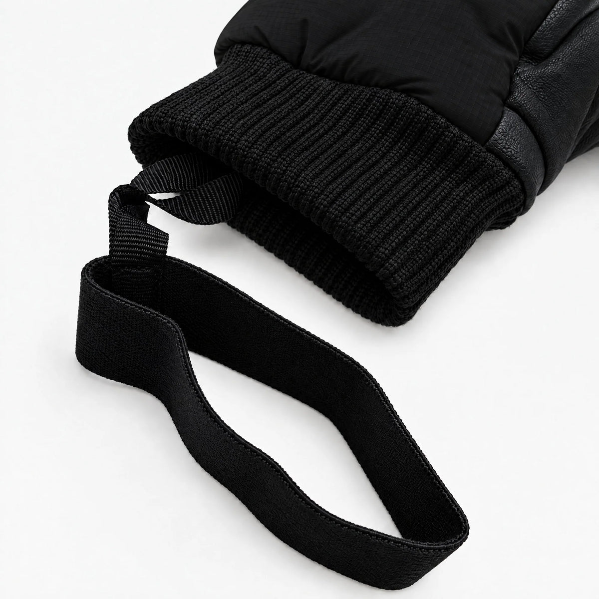 Transform KO Mitt Black